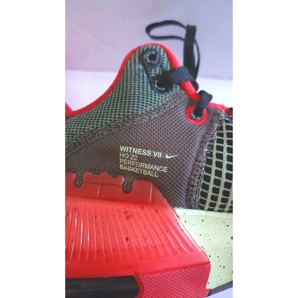 Nike LeBron Witness 7 Sneakers Men's Size 8 Alligator Volt Crimson DM1123 001